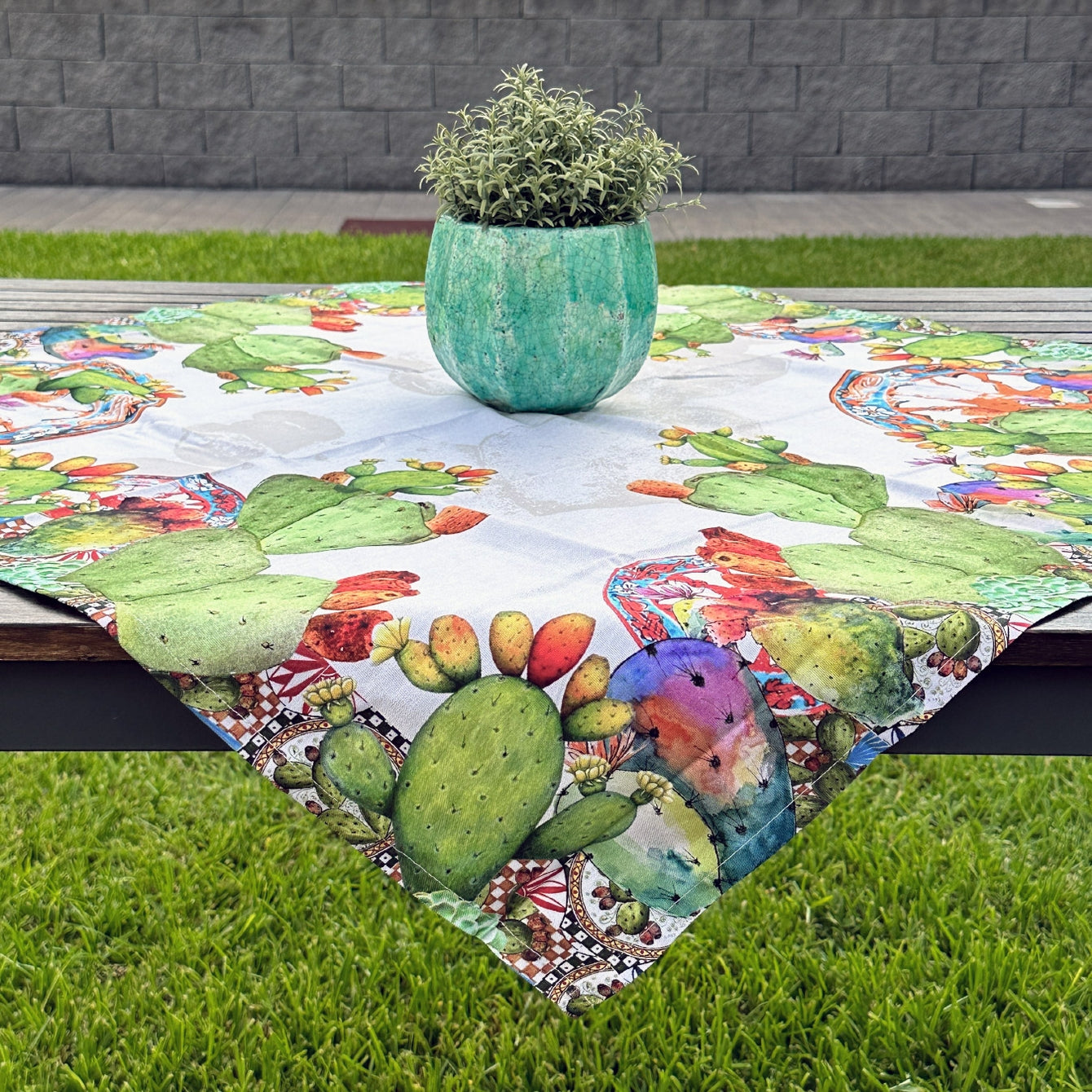 Sicilian Prickly Pear Table Square Centrepiece