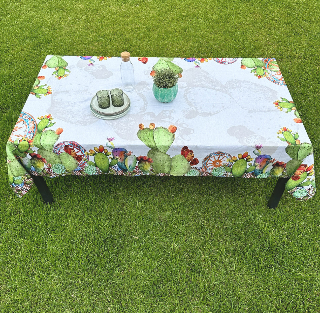 Sicilian Prickly Pears & Carretto Tablecloth (8-10 people)