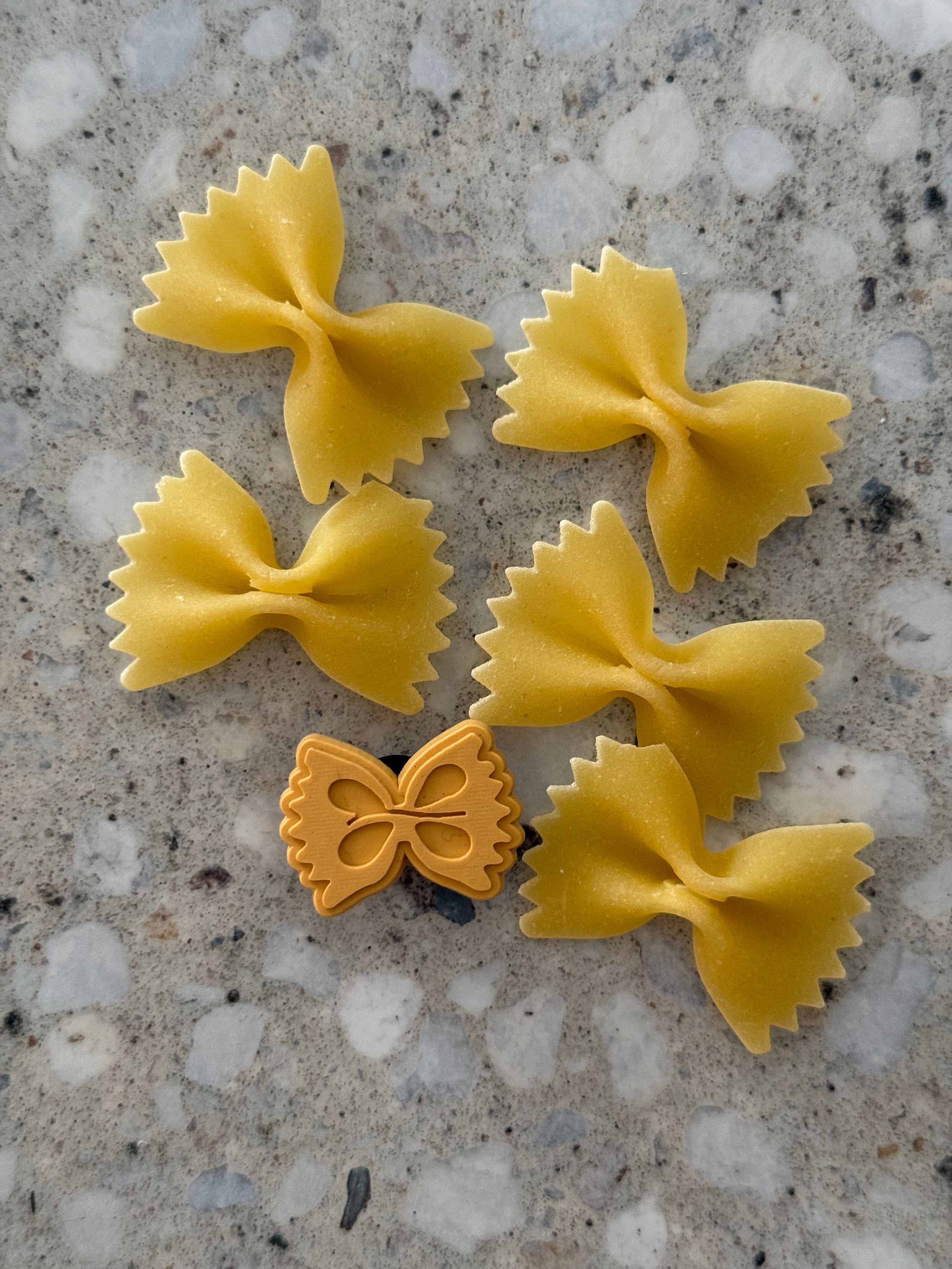 Farfalle Croc Charm
