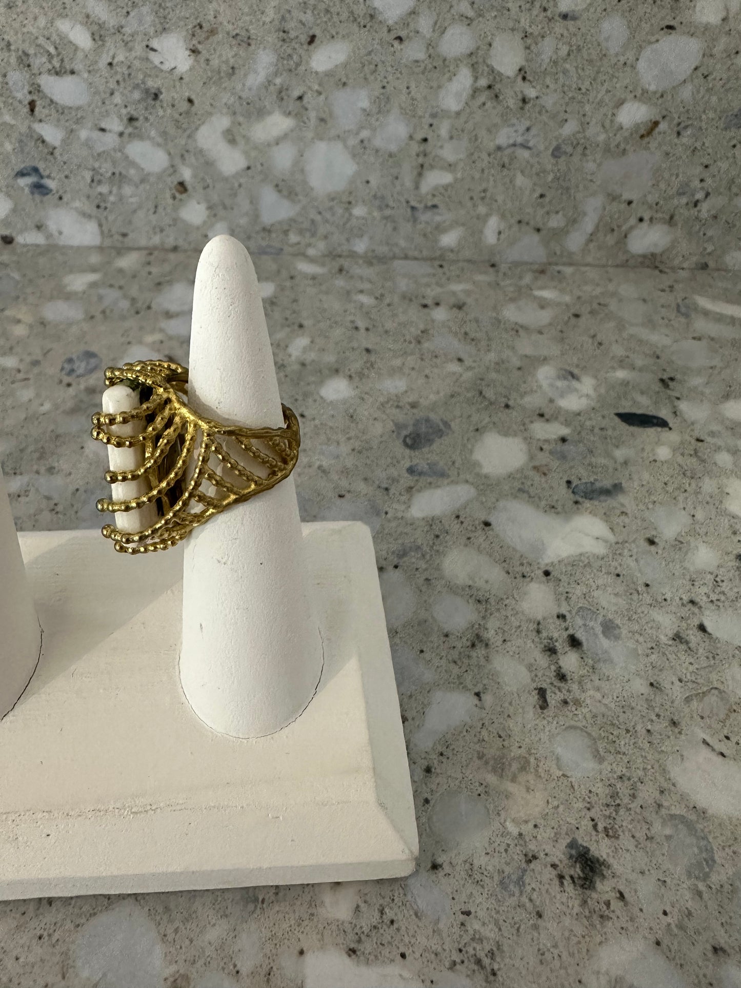 Lemon tile design ring